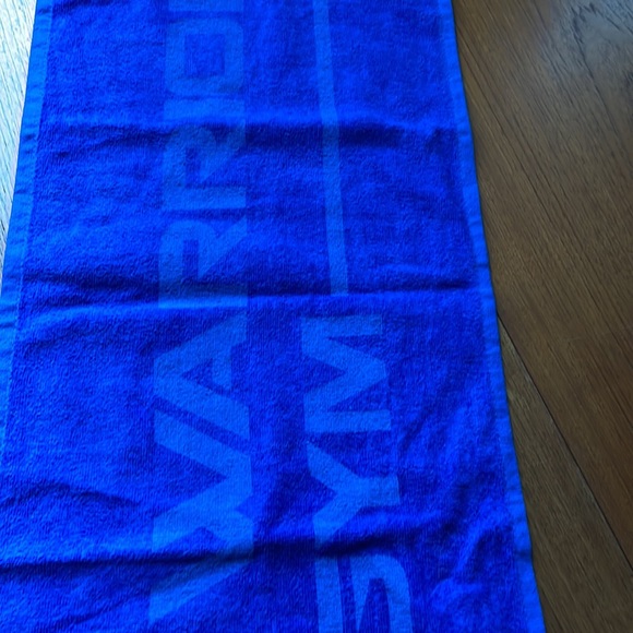 NWT Sweat towel - Picture 3 of 7